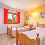 Ferienhaus Mallorca MA6045 Schlafzimmer mit 2 Betten