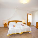 Ferienhaus Mallorca MA7420 Schlafzimmer mit Doppelbett