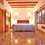 Ferienhaus Mallorca MA8385 Schlafzimmer mit Doppelbett