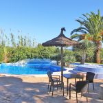 Ferienhaus Mallorca MA5680 Gartenmöbel auf der Terrasse