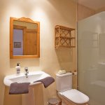Ferienhaus Mallorca MA4086 Badezimmer mit Dusche