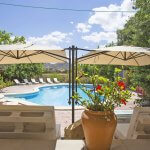 Ferienhaus Mallorca MA4166 Gartenmöbel mit Sonnenschirm