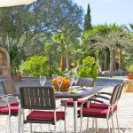 Finca Mallorca MA3088 Gartenmöbel auf der Terrasse