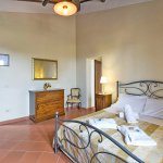Ferienhaus Toskana TOH751 Schlafraum mit Doppelbett