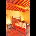 Ferienhaus Toskana TOH210 Schlafraum mit Bett