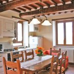 Ferienhaus Toskana TOH212 Esstisch in der Küche