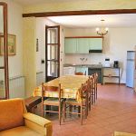 Ferienhaus Toskana TOH425 Küche mit Tisch