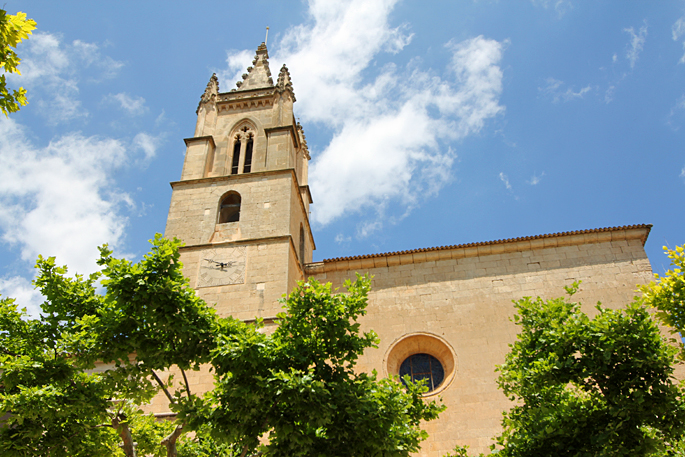 Kirche von Llubi auf Mallorca