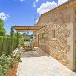 Ferienhaus Mallorca MA2097 überdachte Terrasse mit Gartenmöbel
