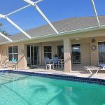 Ferienhaus Florida FVE41845 Liegen und Gartenmöbel am Pool