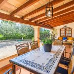 Ferienhaus Mallorca MA23370 überdachte Terrasse mit Tisch