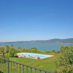 Ferienhaus Toskana TOH435 Blick auf Pool und See