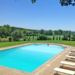 Ferienhaus Toskana TOH436 Sonnenliegen um den Pool