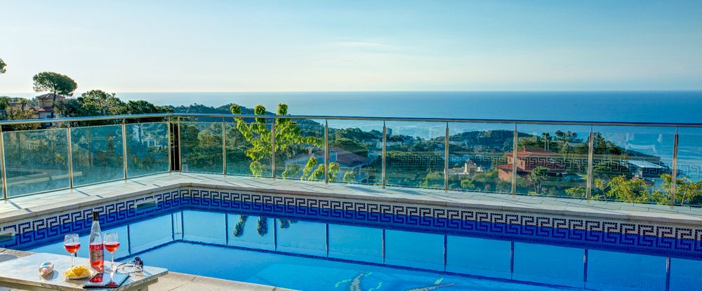 Costa Brava Ferienhaus mit Pool und herrlichem Meerblick