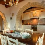 Ferienhaus Kreta KV33163 Küche mit Esstisch