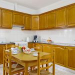Ferienhaus Algarve ALS3002 Küche mit Tisch