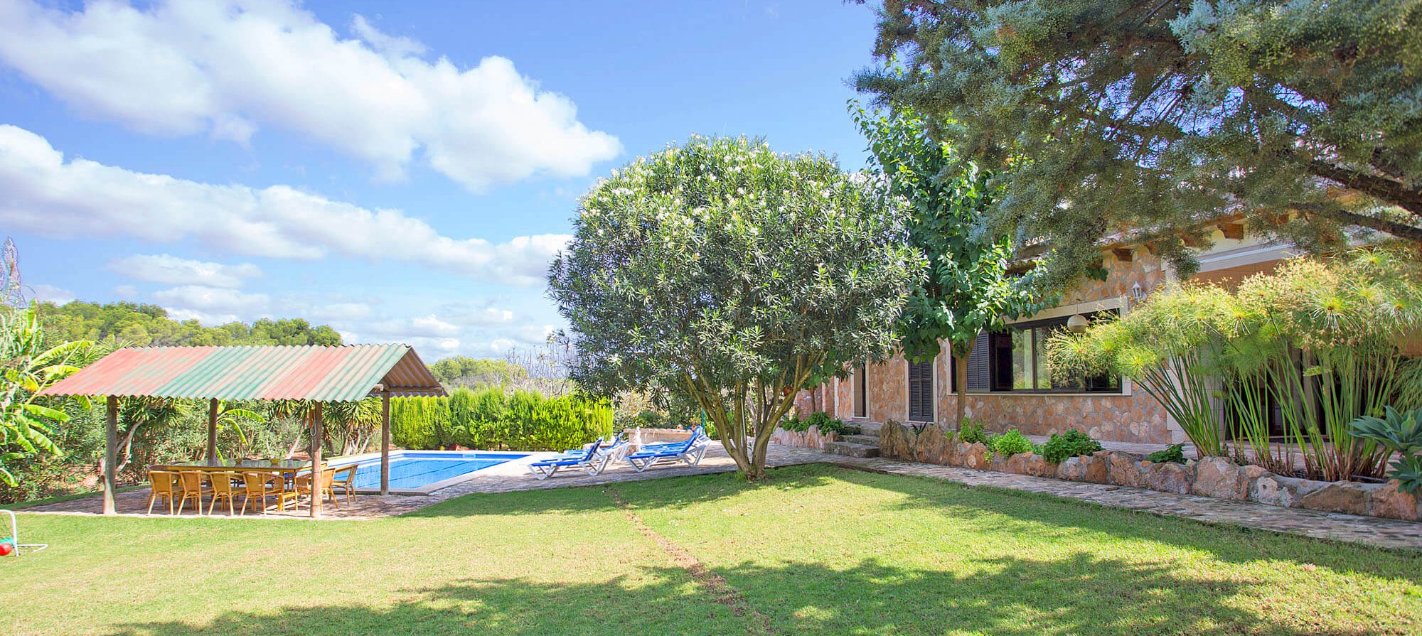 Ferienhaus Mallorca für 10 Personen mit Pool