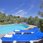 Finca Mallorca MA5380 Pool mit Sonnenliegen