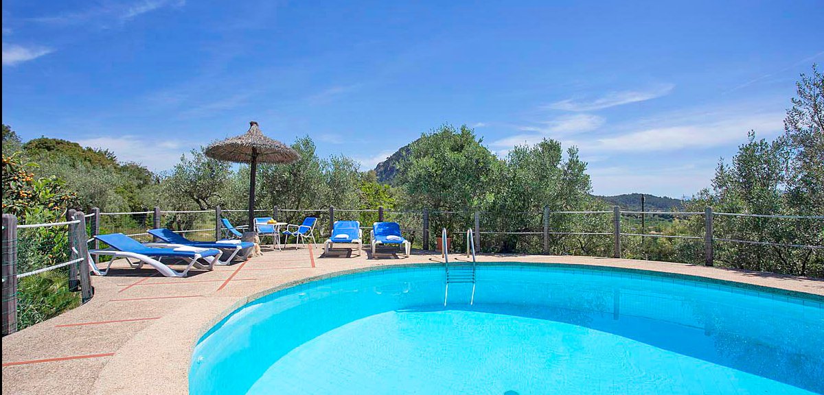 Mallorca Ferienhaus mit Pool für 10 Personen