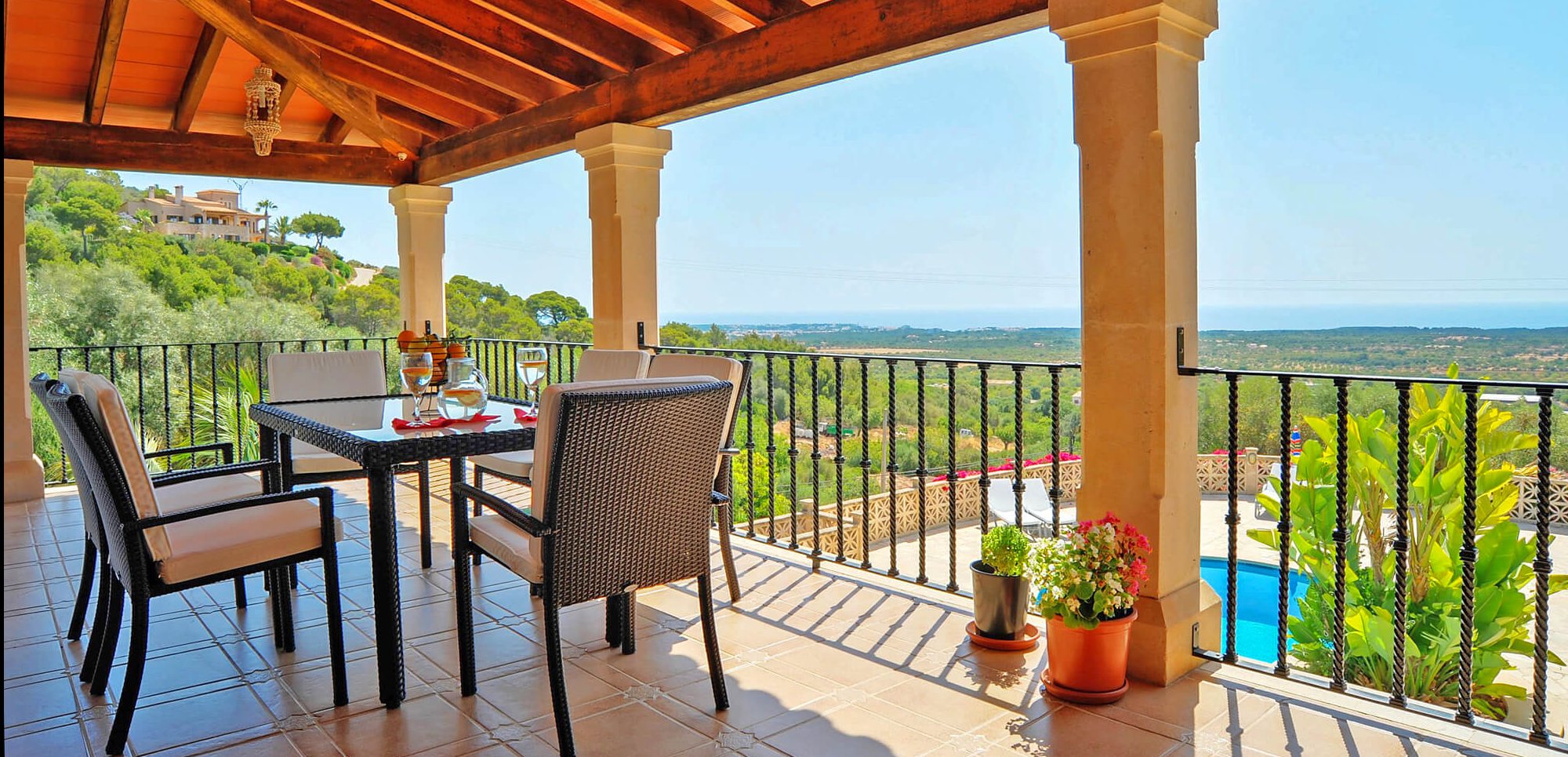Ferienhaus Mallorca mit Meerblick und Pool