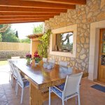 Ferienhaus Mallorca MA4170 überdachte Terrasse mit Esstisch