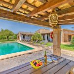 Ferienhaus Mallorca MA4315 Terrasse mit Blick auf den Pool