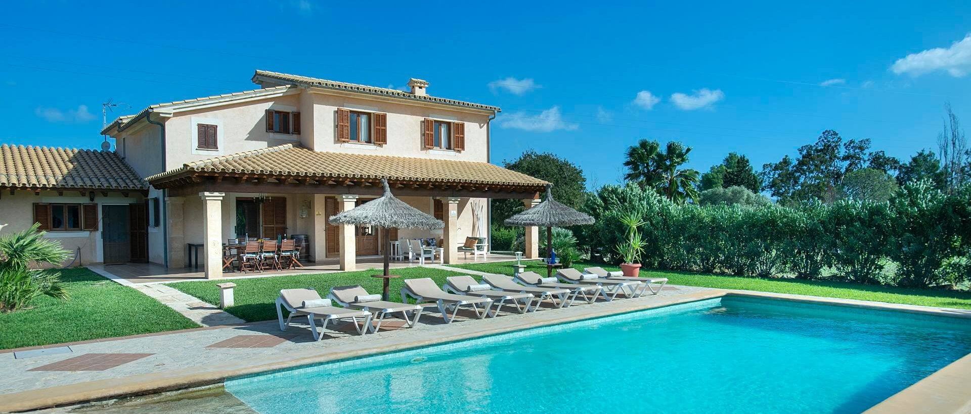 Ferienhaus Mallorca mit Pool für 8 Personen zu mieten