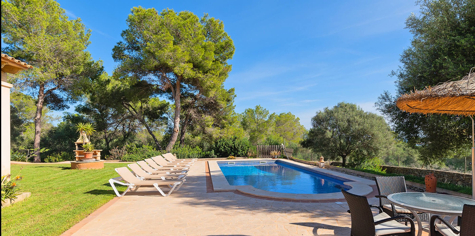 Ferienhaus Mallorca mit Pool für 8 Personen strandnah