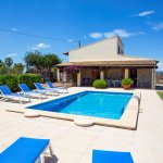 Ferienhaus Mallorca mit Pool MA4025