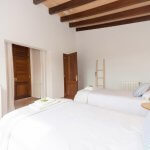Finca Mallorca MA43027 Schlafzimmer