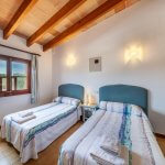 Finca Mallorca mit Pool MA4402 Schlafzimmer mit 2 Betten