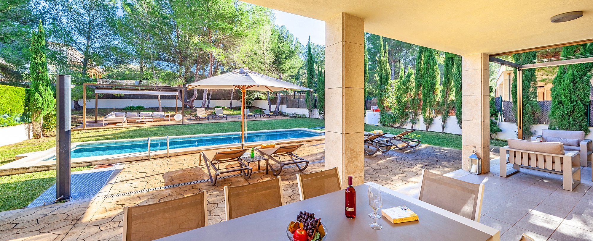 Ferienhaus auf Mallorca strandnah und mit Pool für 6 Personen mieten.