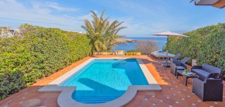 Mallorca Südostküste – Komfort Doppelhaushälfte Cala D’Or 3942 mit Pool und Internet direkt am Meer mieten. An- / Abreisetag flexibel auf Anfrage, Mindestmietzeit 1 Woche!