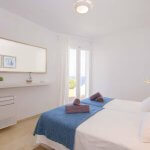 Villa Mallorca MA4840 Schlafraum mit Doppelbett