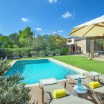 Ferienhaus Mallorca MA33756 Liegen und Sonnenschirm am Pool