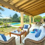 Ferienhaus Mallorca MA33756 überdachte Terrasse mit Gartenmöbel