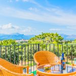 Villa-Mallorca-MA6500-Gartenmöbel-auf-dem-Balkon