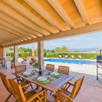 Ferienhaus Mallorca MA3034 überdachte Terrasse mit Gartenmöbel