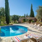 Finca Mallorca MA4313 Gartenmöbel um den Pool