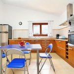 Ferienhaus Mallorca MA3355 Küche mit Tisch