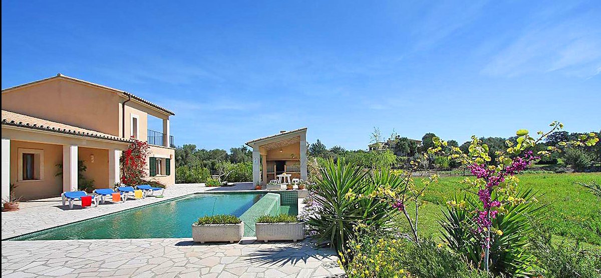 Ferienhaus Mallorca für 6 Personen mit Pool und schönem Ausblick