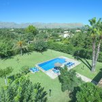 Ferienhaus Mallorca MA44083 Blick auf den Garten mit Pool