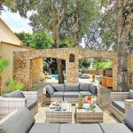 Finca Mallorca MA4345 Terrasse mit Gartenmöbel